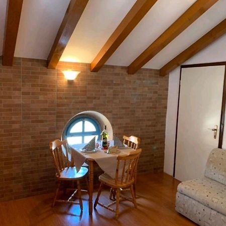 Lovely Studio Apartments Mali Raj Vrsar Buitenkant foto