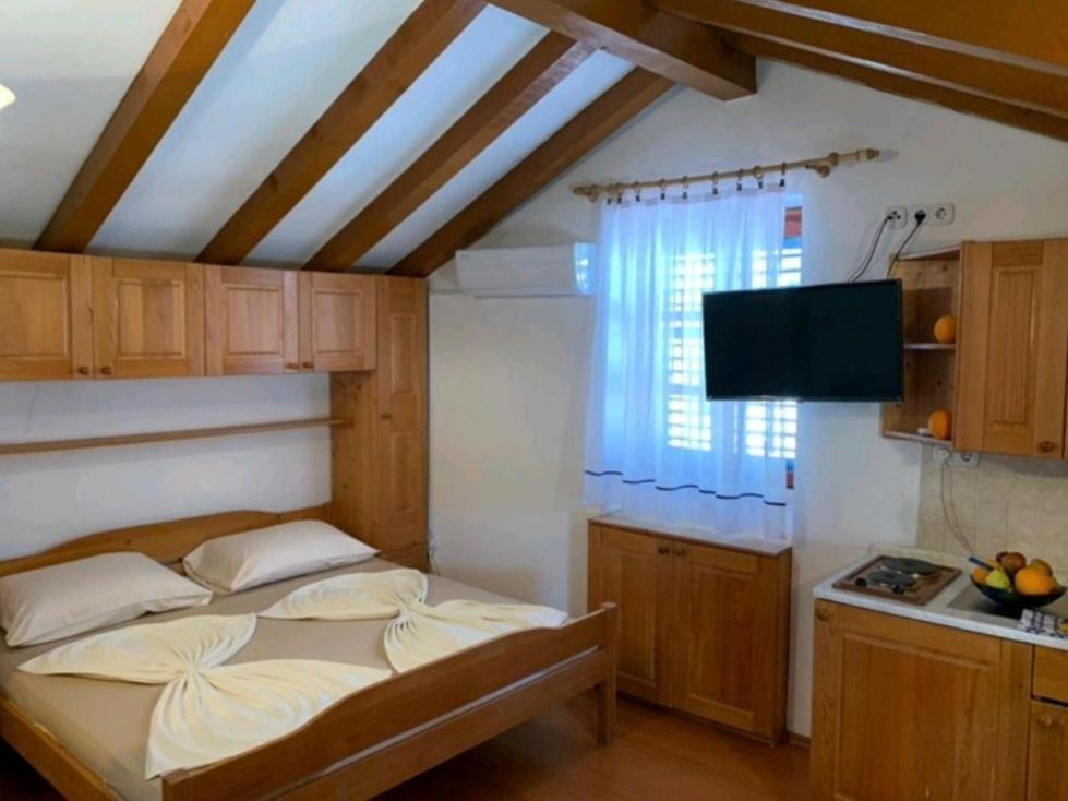 Lovely Studio Apartments Mali Raj Vrsar Buitenkant foto