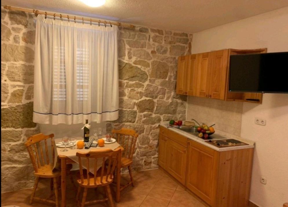 Lovely Studio Apartments Mali Raj Vrsar Buitenkant foto